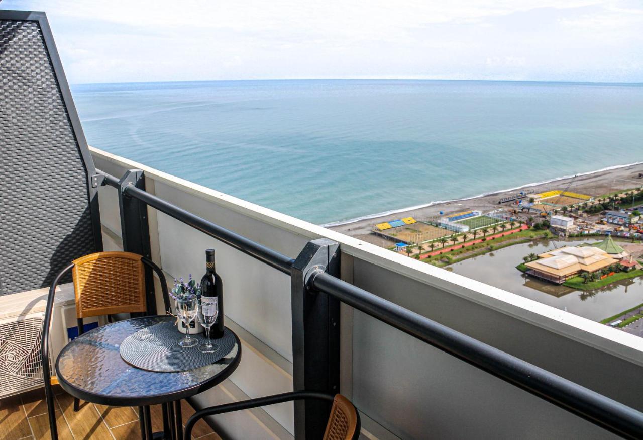 Orbi Batumi City Beach View Hotel Dış mekan fotoğraf